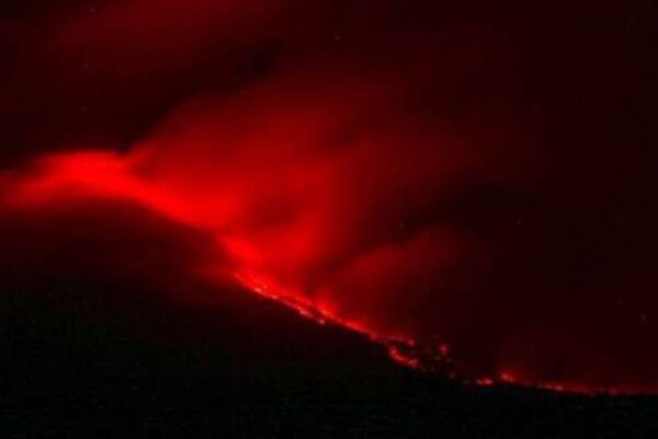 Gunung-Lewotobi-Meletus-6-Tewas-Evakuasi-Warga-NTT-Berlanjut