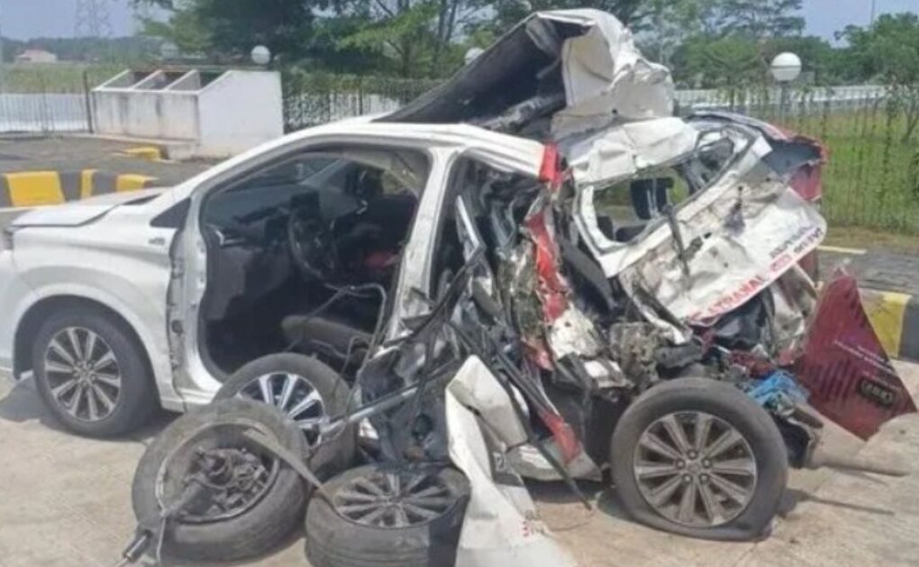 Kecelakaan-Maut-di-Tol-Pemalang-Tiga-Kru-TV-One-Meninggal-Dunia